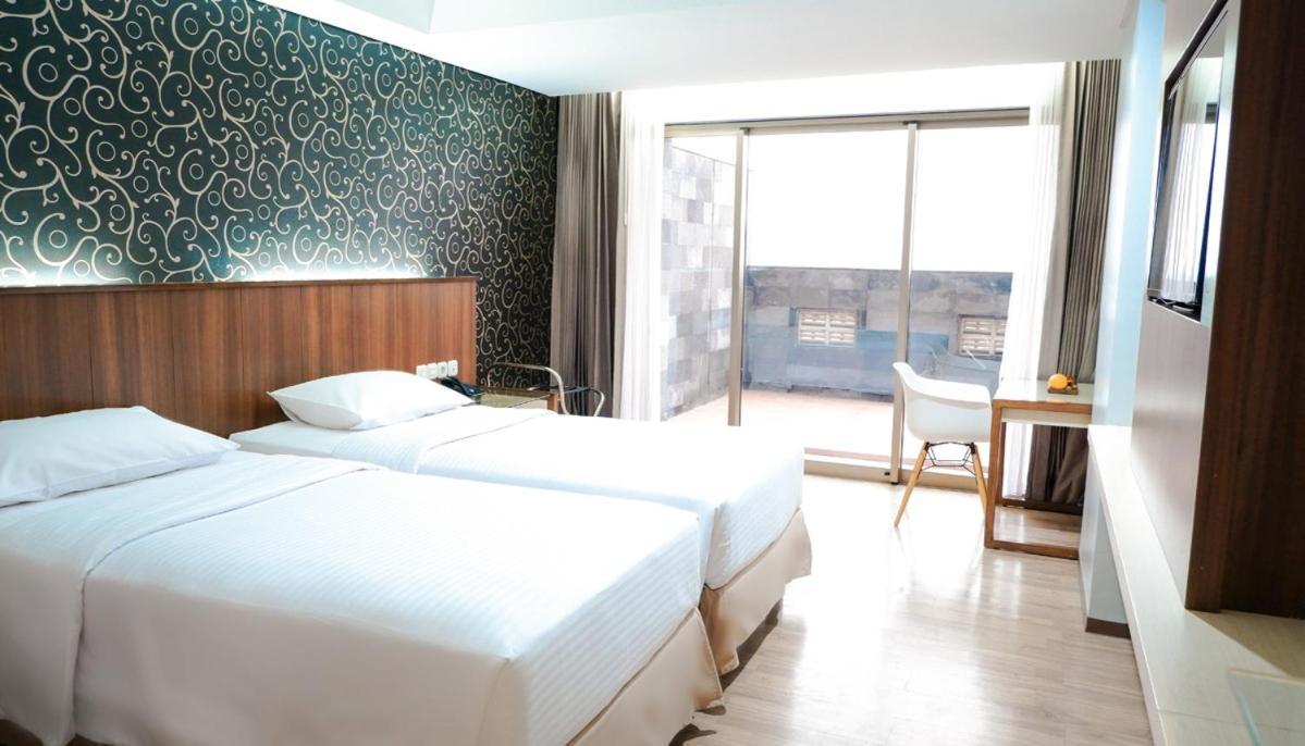 Hotel Ayola Sunrise Mojokerto Exterior foto